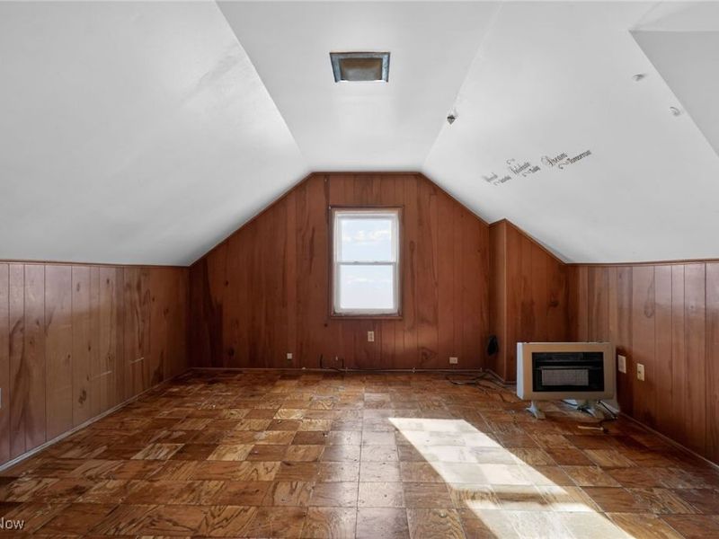 3559 Lloyd Road, Cleveland, OH 44111 Photo 25