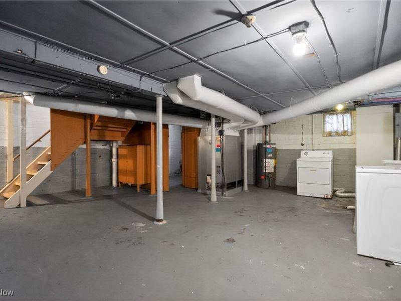 3559 Lloyd Road, Cleveland, OH 44111 Photo 27