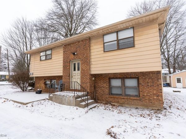 3908/3910 Frederick Street, Youngstown, OH 44515