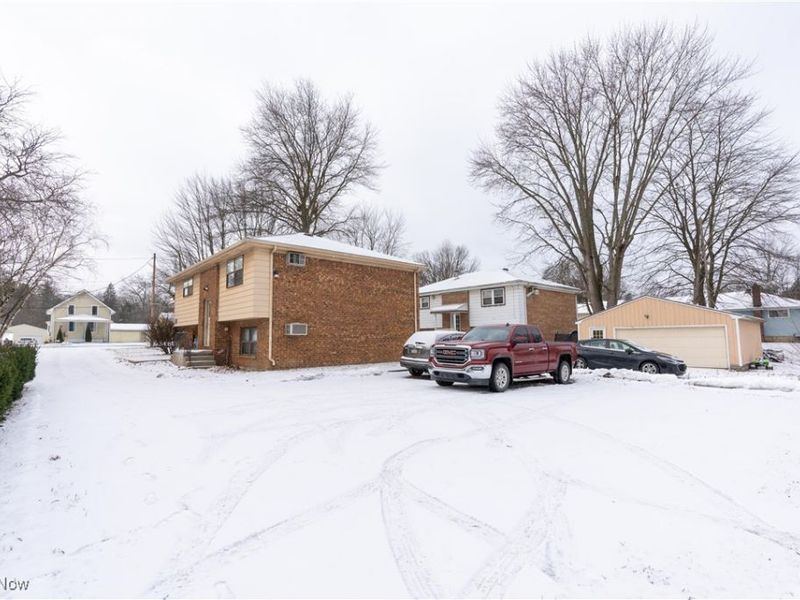 3908/3910 Frederick Street, Youngstown, OH 44515 Photo 2