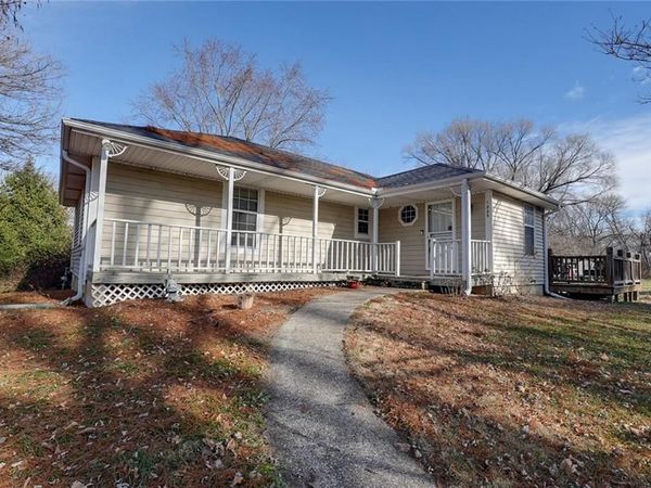 1225 Berry Road, Independence, MO 64057