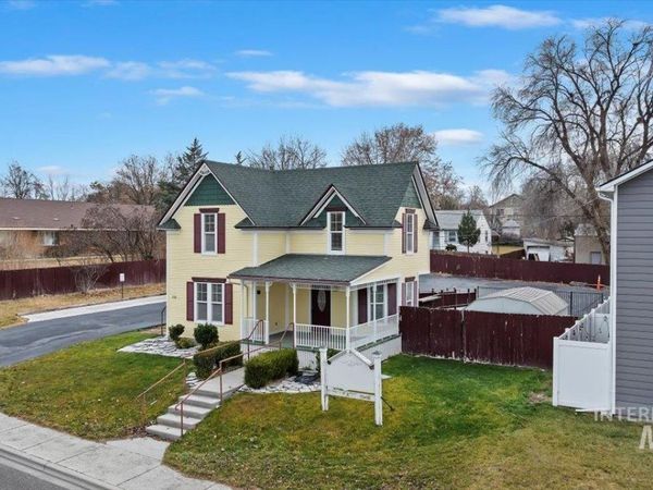 520 N 16th Ave, Nampa, ID 83687