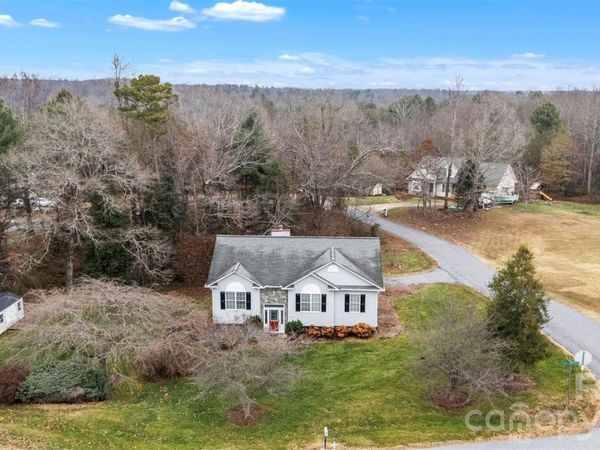 552 Meadowridge Drive, Taylorsville, NC 28681