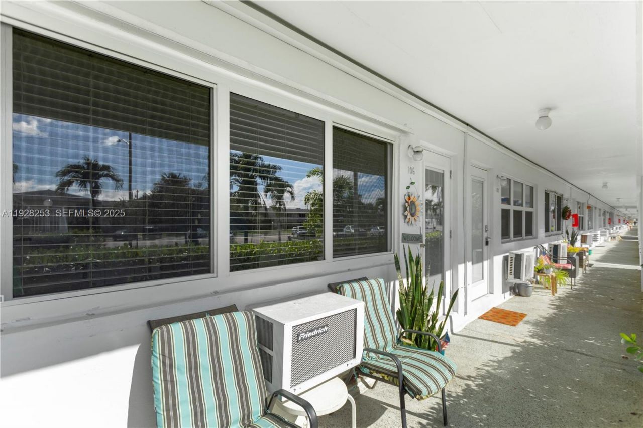 801 Atlantic Shores Blvd, Unit 106, Hallandale Beach, FL 33009 Photo