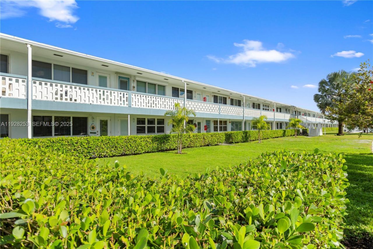 801 Atlantic Shores Blvd, Unit 106, Hallandale Beach, FL 33009 Photo
