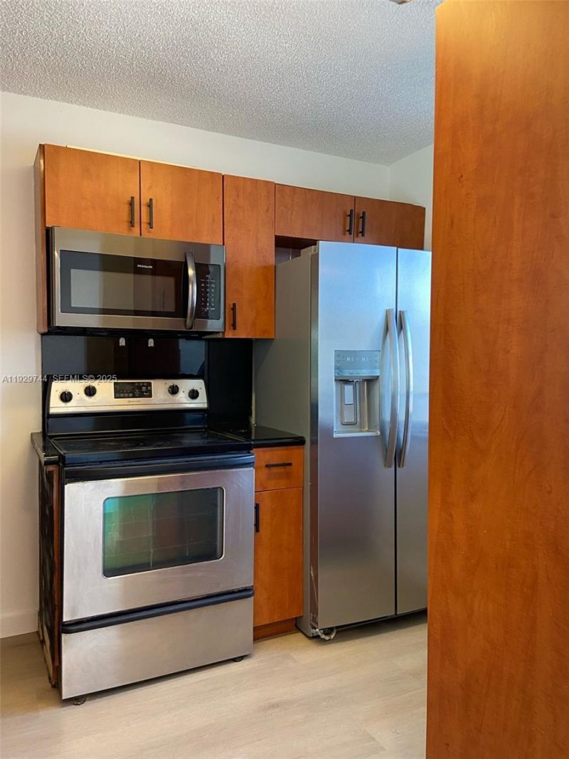 8740 N Sherman Cir, Unit 305, Miramar, FL 33025 Photo