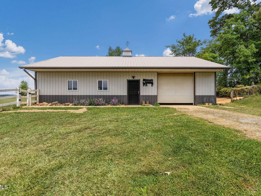 Property Image 100