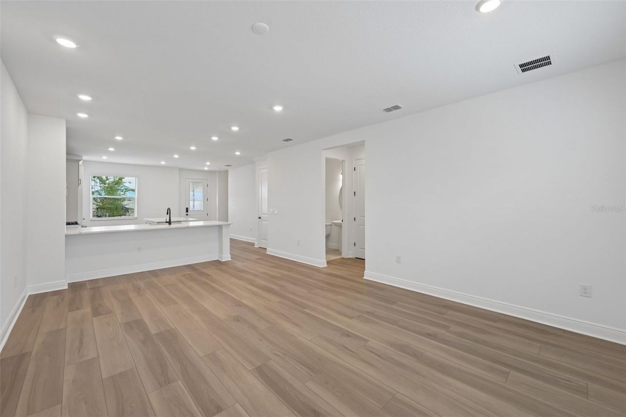 8229 Seaflower Parkway, Bradenton, FL 34210 Photo