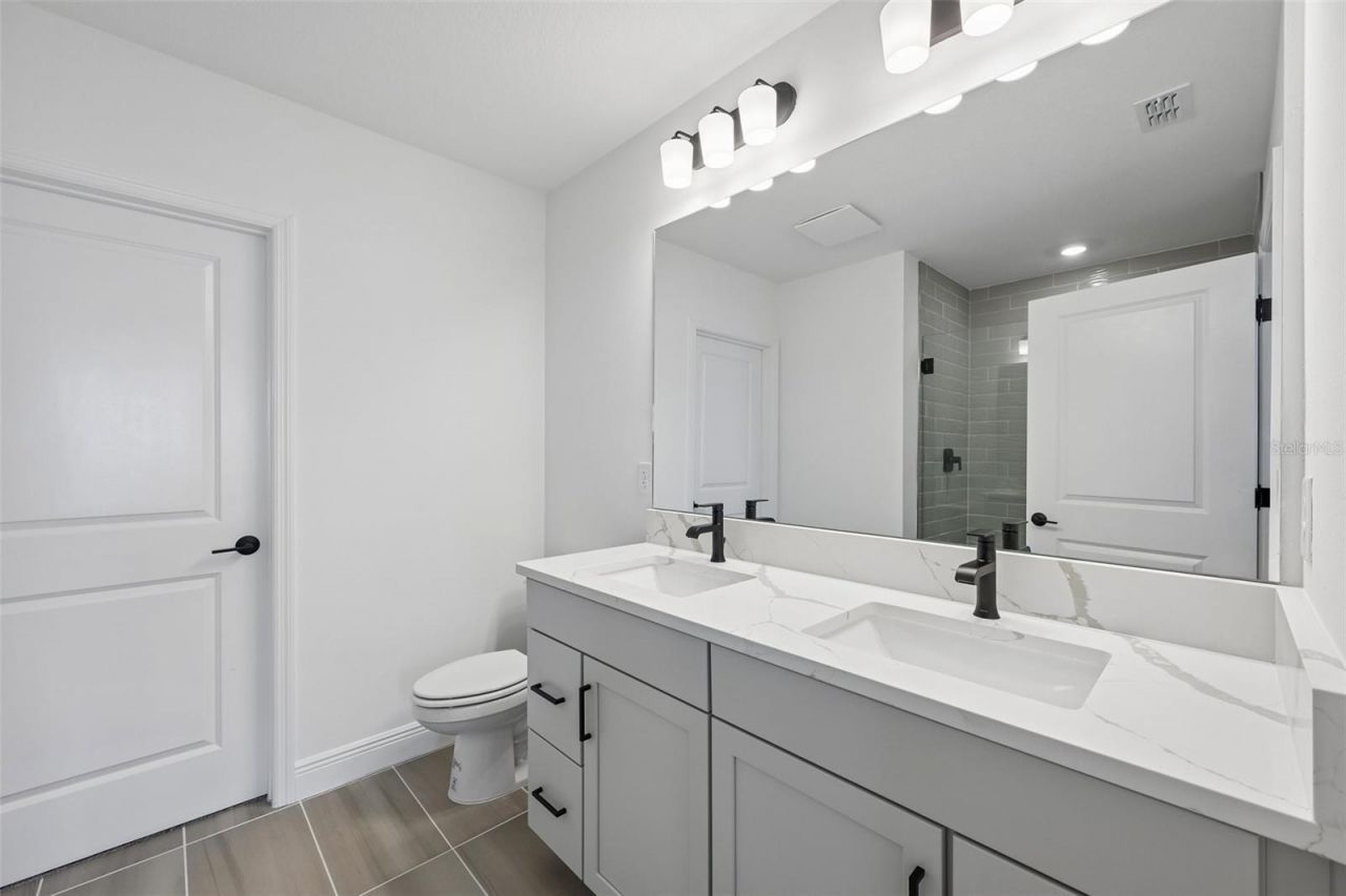8229 Seaflower Parkway, Bradenton, FL 34210 Photo