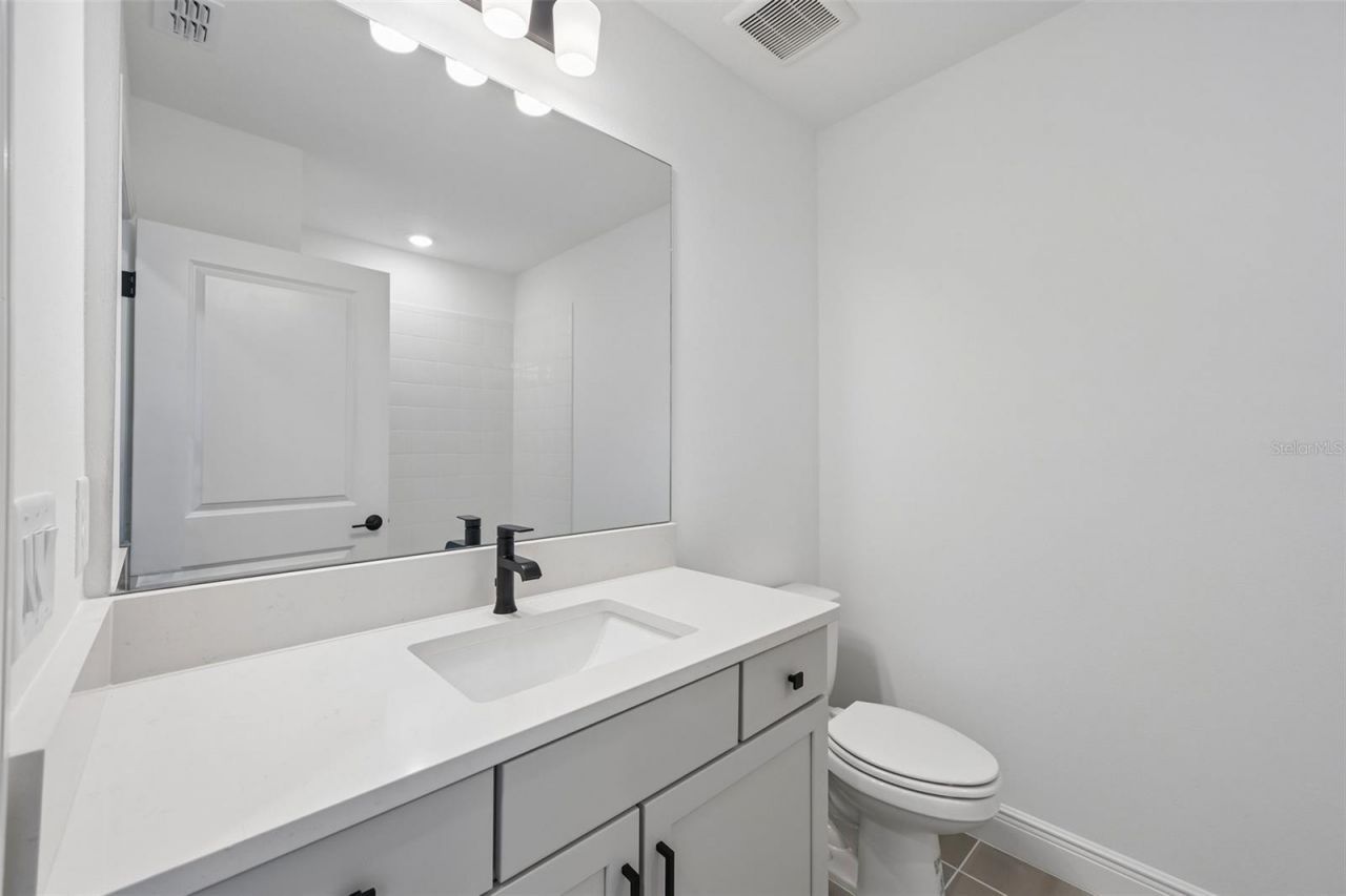 8229 Seaflower Parkway, Bradenton, FL 34210 Photo