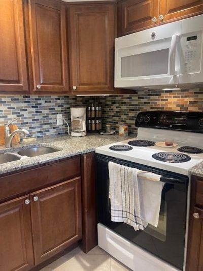 34 Hastings C, Unit 34, West Palm Beach, FL 33417 Photo