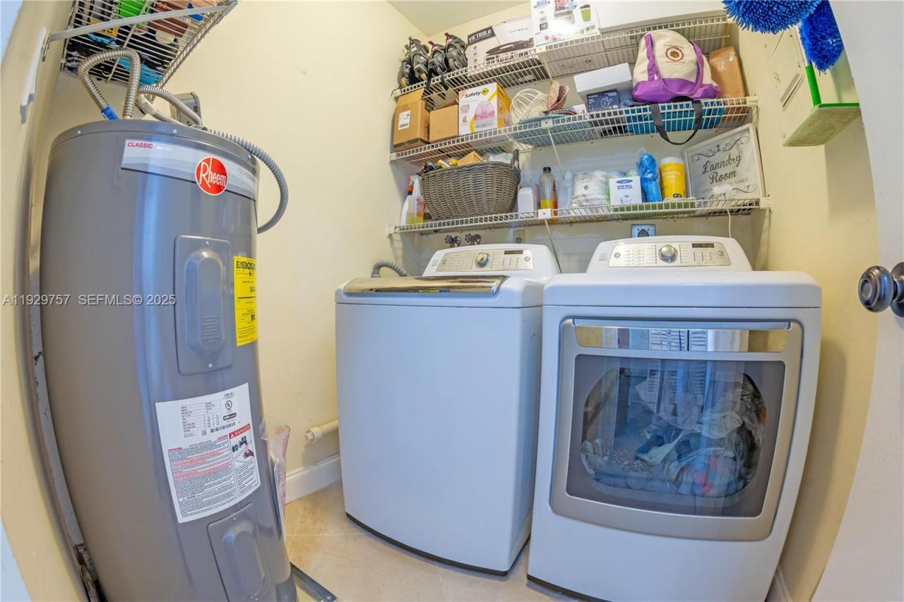 8097 Royal Palm Cir, Tamarac, FL 33321 Photo