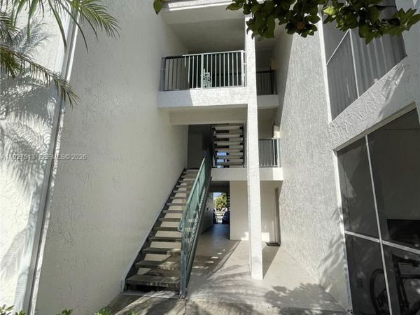 5686 Rock Island Rd, Unit 114, Tamarac, FL 33319