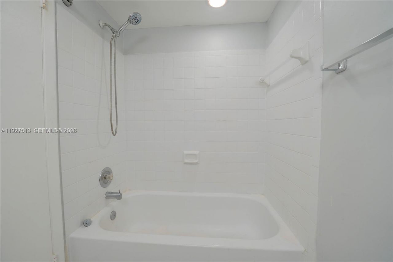 5686 Rock Island Rd, Unit 114, Tamarac, FL 33319 Photo