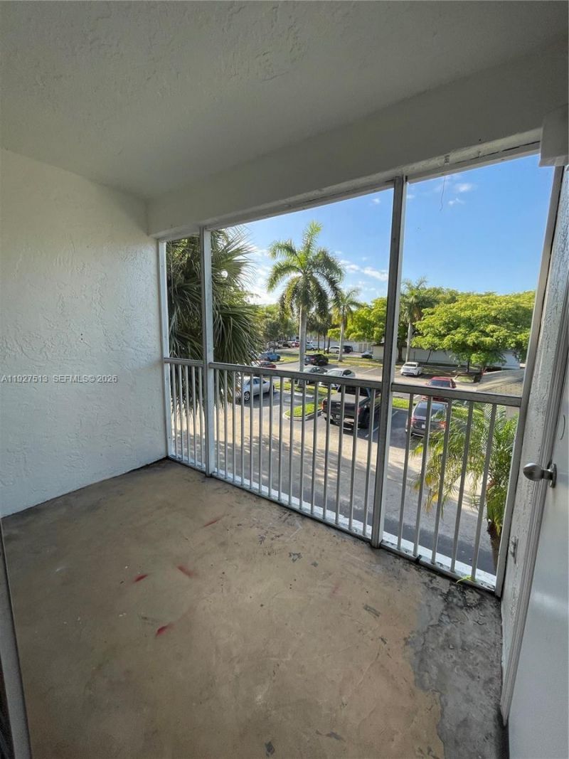 5686 Rock Island Rd, Unit 114, Tamarac, FL 33319 Photo