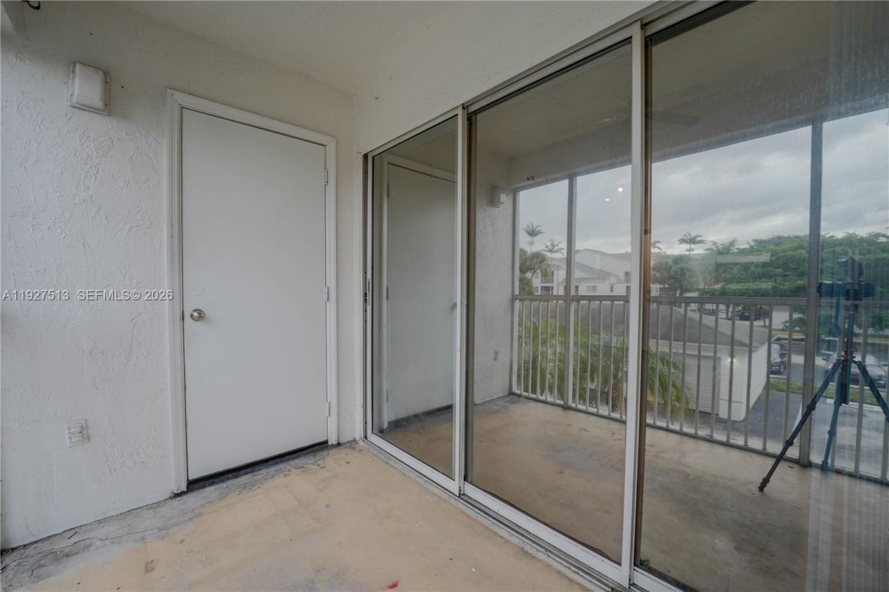 5686 Rock Island Rd, Unit 114, Tamarac, FL 33319 Photo