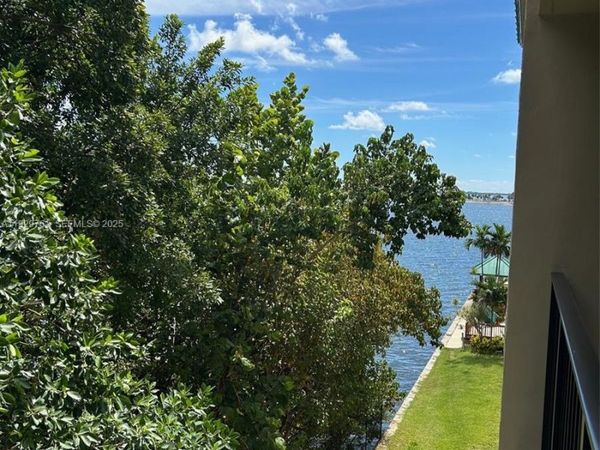 2201 Brickell Ave, Unit 29, Miami, FL 33129