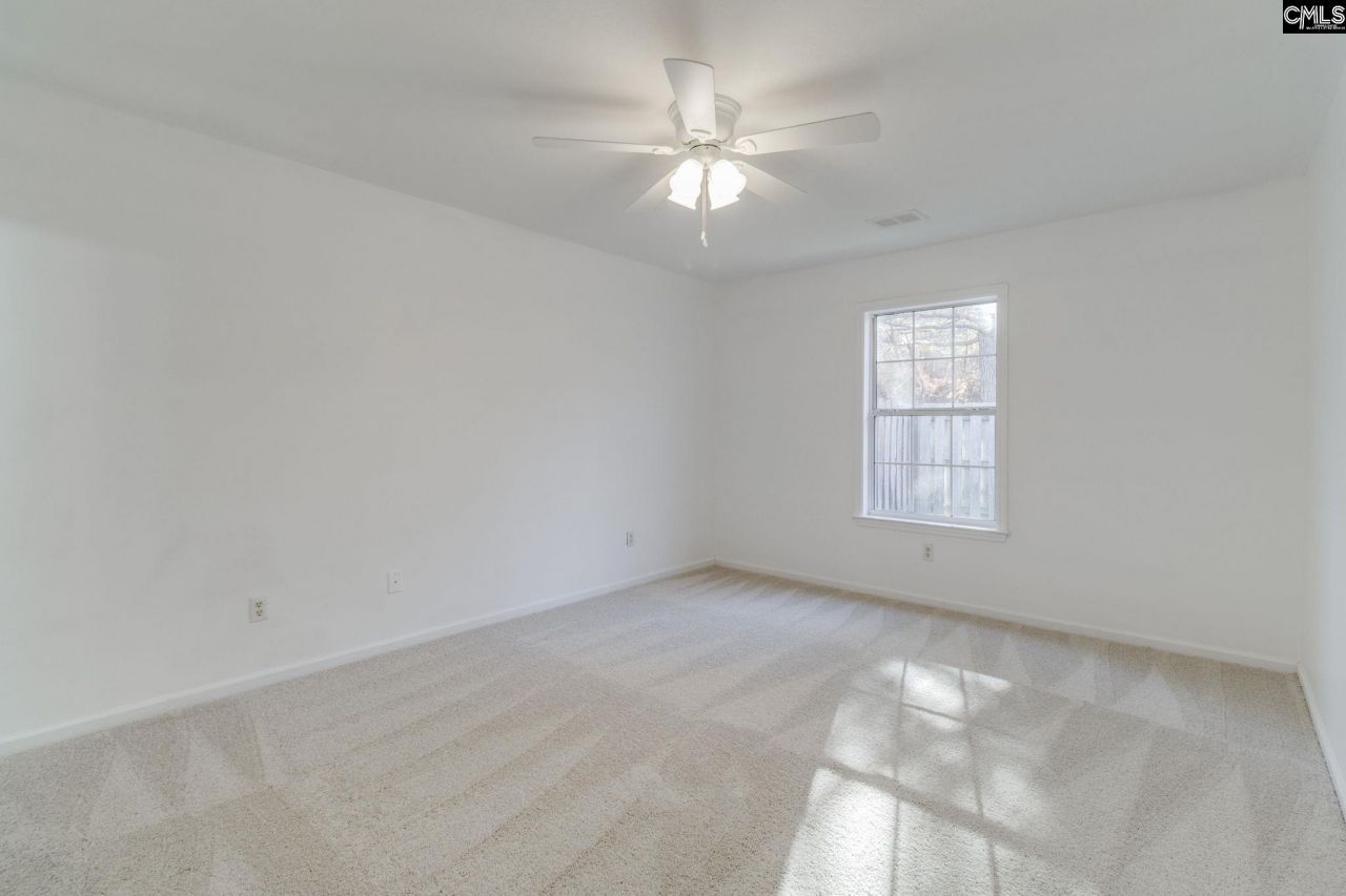 458 Regency Park Drive Photo 12