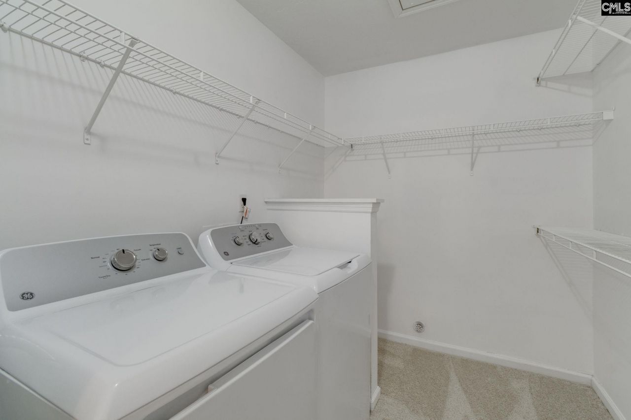 458 Regency Park Drive Photo 16