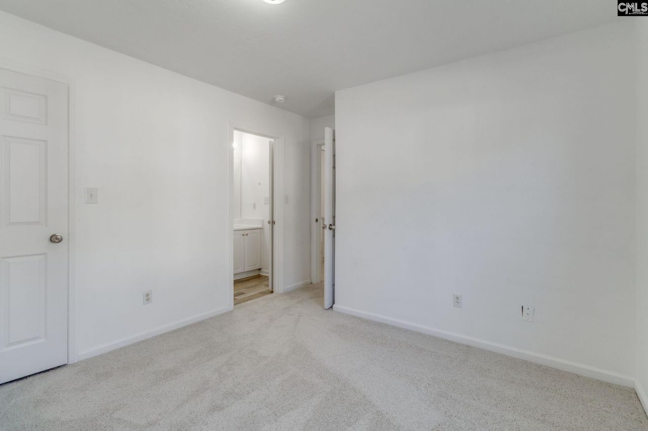 458 Regency Park Drive Photo 18