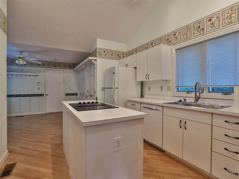 10 Cove Court, Unit 6, Hamilton, OH 45013 Photo 13