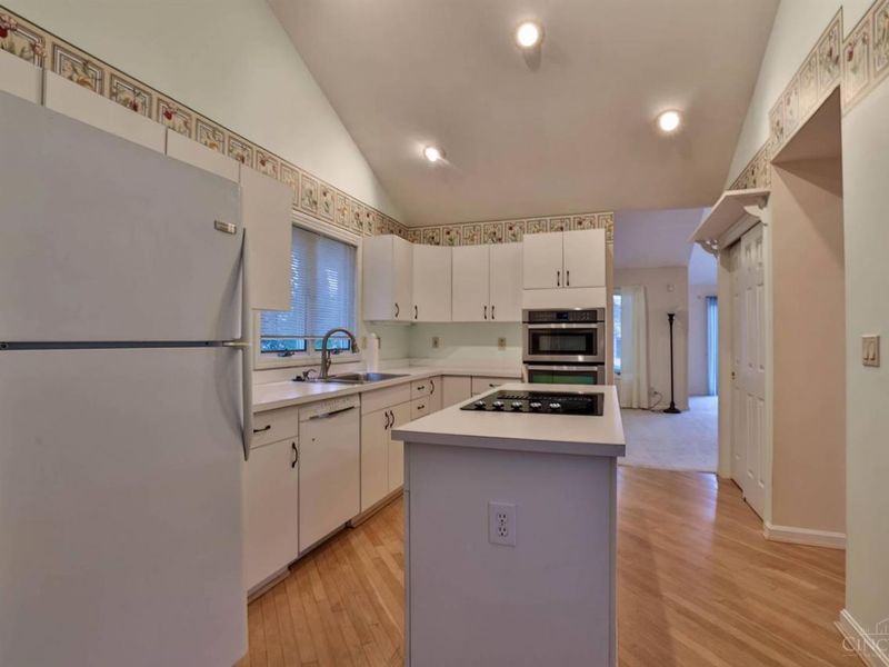 10 Cove Court, Unit 6, Hamilton, OH 45013 Photo 15