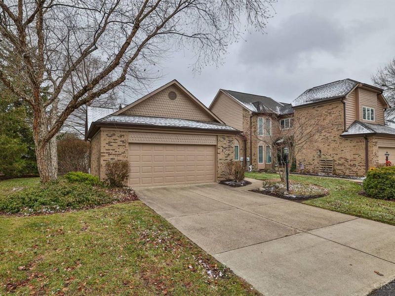 10 Cove Court, Unit 6, Hamilton, OH 45013 Photo 2