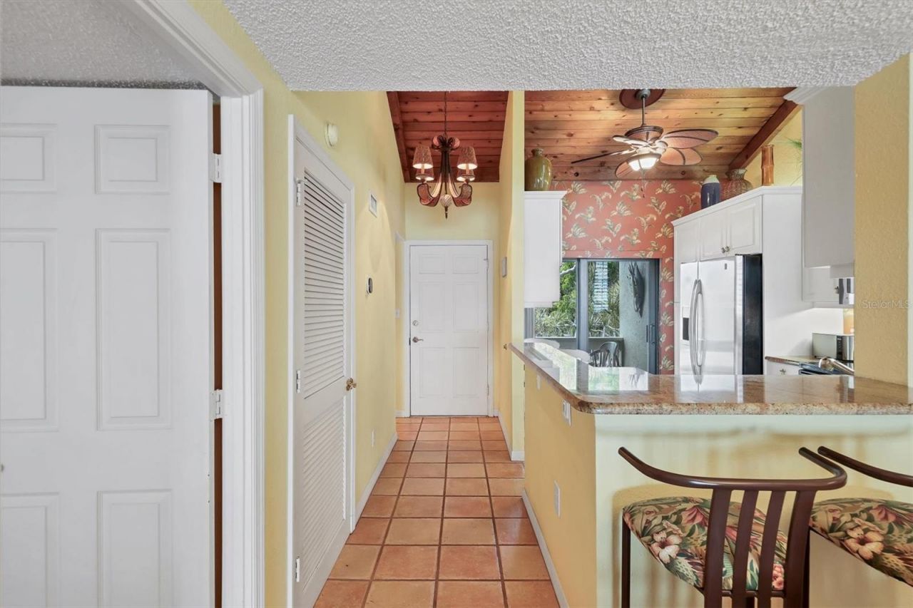 5270 Gulf Of Mexico Drive, Unit 508, Longboat Key, FL 34228 Photo