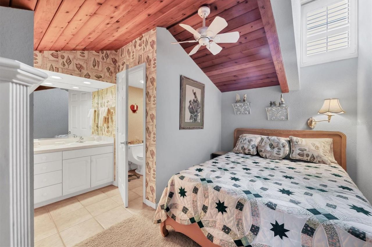 5270 Gulf Of Mexico Drive, Unit 508, Longboat Key, FL 34228 Photo