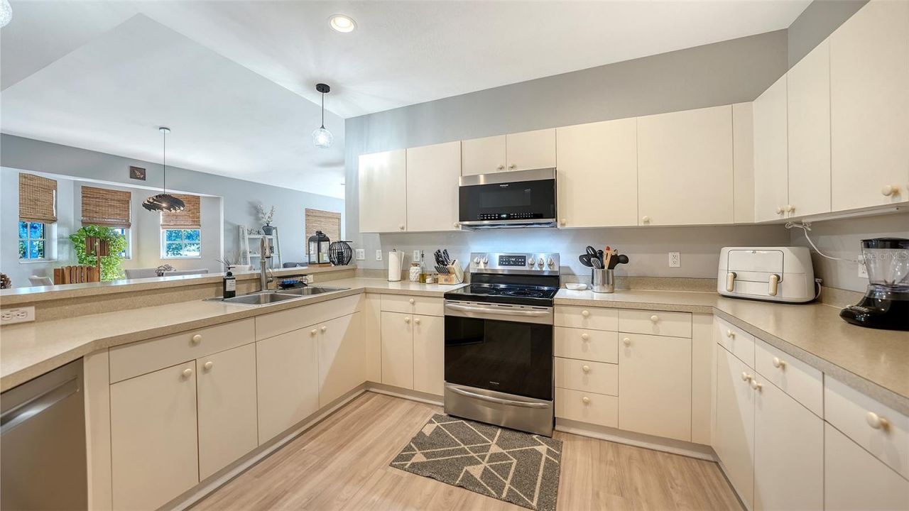 201 28th Street W, Palmetto, FL 34221 Photo