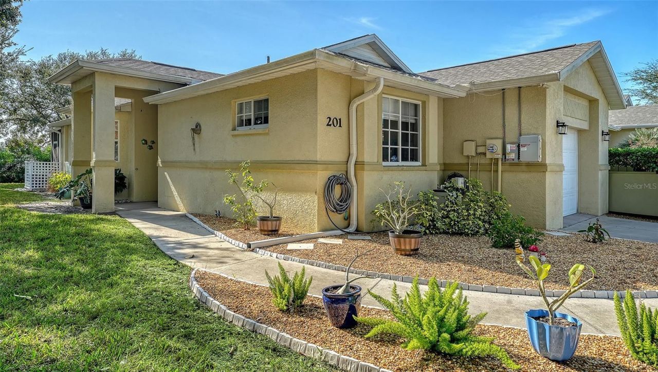 201 28th Street W, Palmetto, FL 34221 Photo