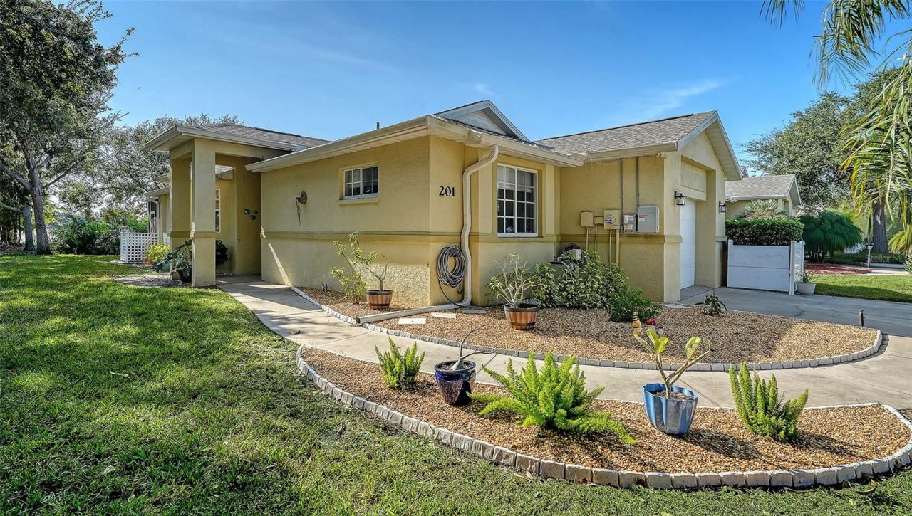 201 28th Street W, Palmetto, FL 34221 Photo
