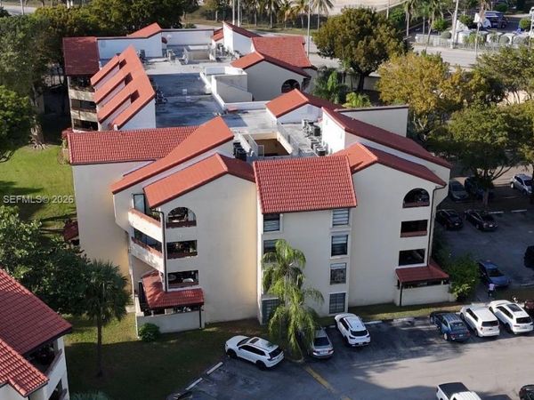 8810 SW 123rd Ct, Unit M201, Miami, FL 33186
