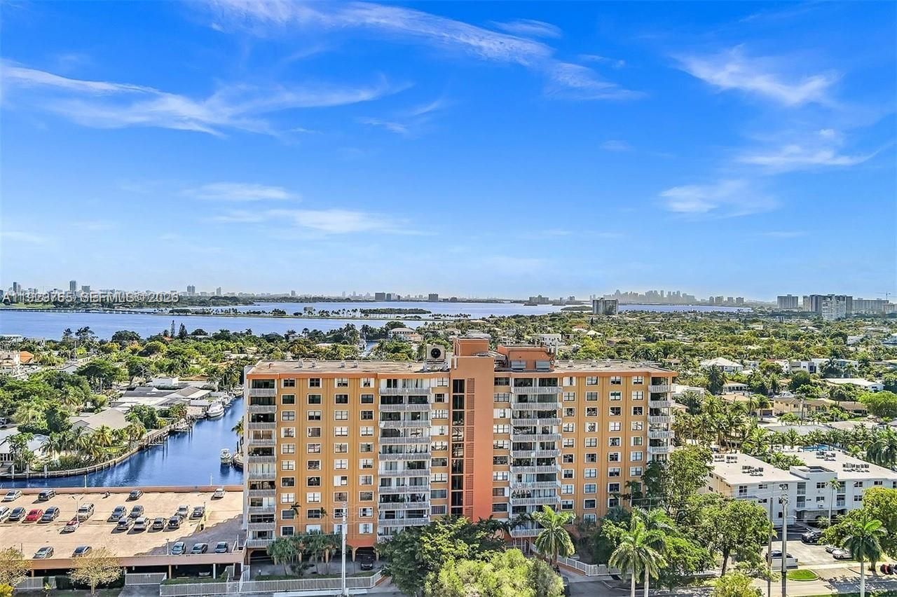 2450 NE 135th St, Unit 410, North Miami, FL 33181 Photo