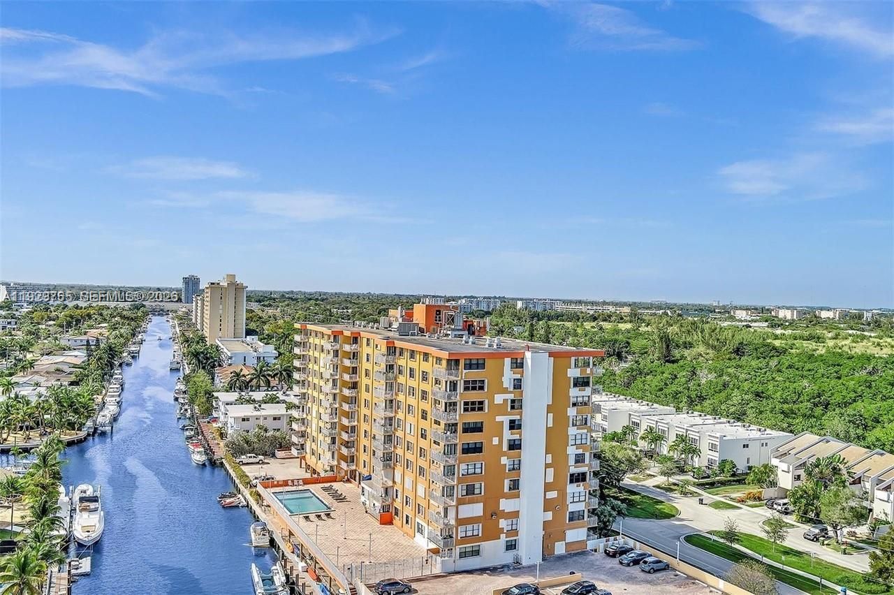 2450 NE 135th St, Unit 410, North Miami, FL 33181 Photo