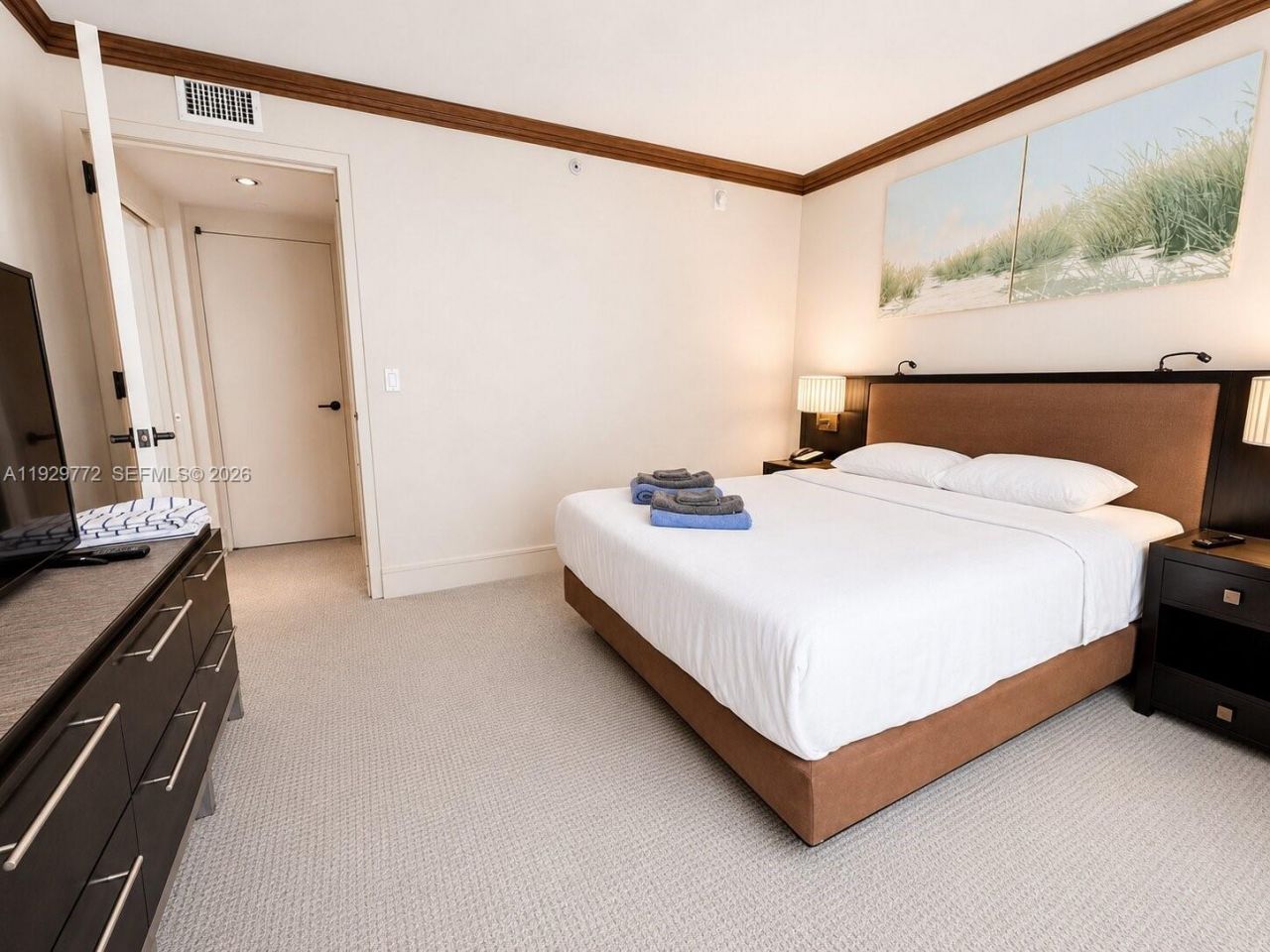 6801 Collins Ave, Unit 309, Miami Beach, FL 33141 Photo