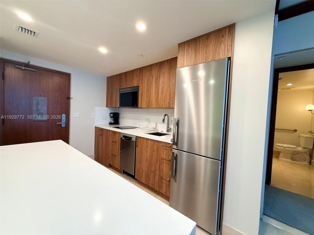 6801 Collins Ave, Unit 309, Miami Beach, FL 33141 Photo
