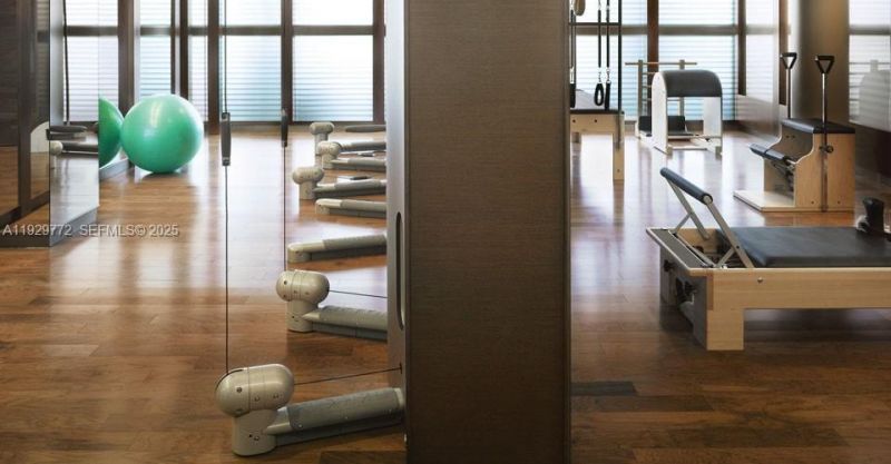 6801 Collins Ave, Unit 309, Miami Beach, FL 33141 Photo