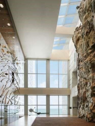 6801 Collins Ave, Unit 309, Miami Beach, FL 33141 Photo