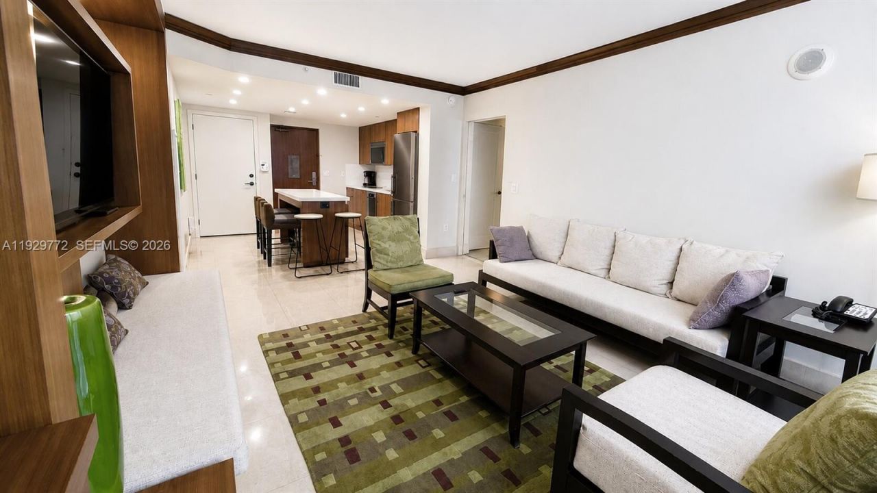 6801 Collins Ave, Unit 309, Miami Beach, FL 33141 Photo