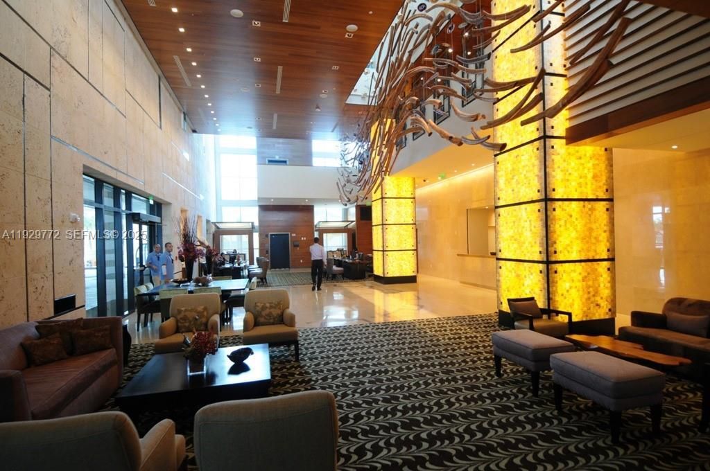 6801 Collins Ave, Unit 309, Miami Beach, FL 33141 Photo