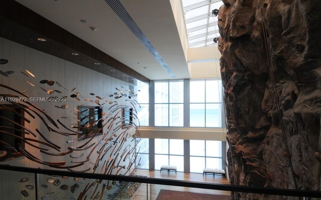 6801 Collins Ave, Unit 309, Miami Beach, FL 33141 Photo