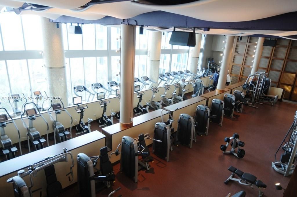 6801 Collins Ave, Unit 309, Miami Beach, FL 33141 Photo