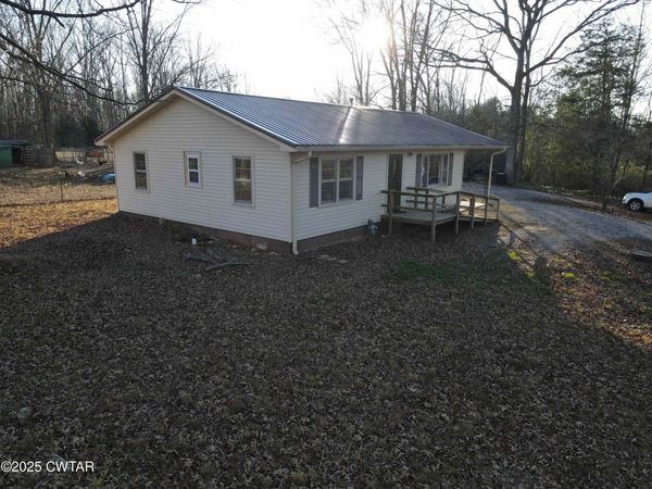 1944 Highway 412 E, Parsons, TN 38363