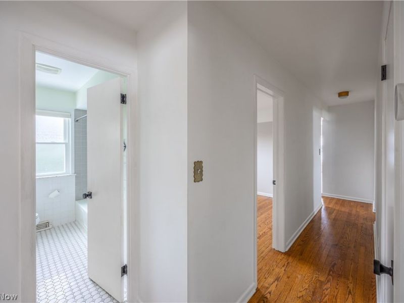 895 Cranbrook Drive, Highland Heights, OH 44143 Photo 16