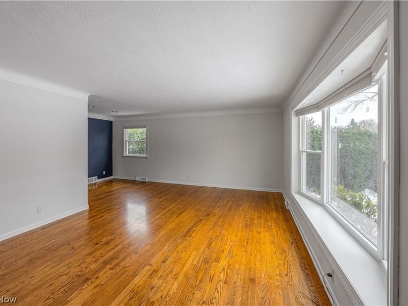 895 Cranbrook Drive, Highland Heights, OH 44143 Photo 5