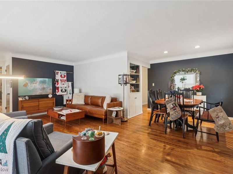 895 Cranbrook Drive, Highland Heights, OH 44143 Photo 5