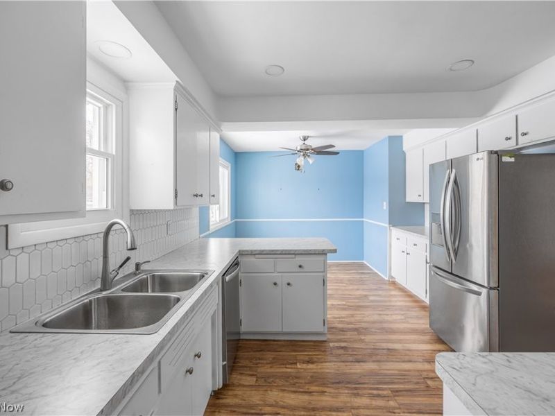 895 Cranbrook Drive, Highland Heights, OH 44143 Photo 9