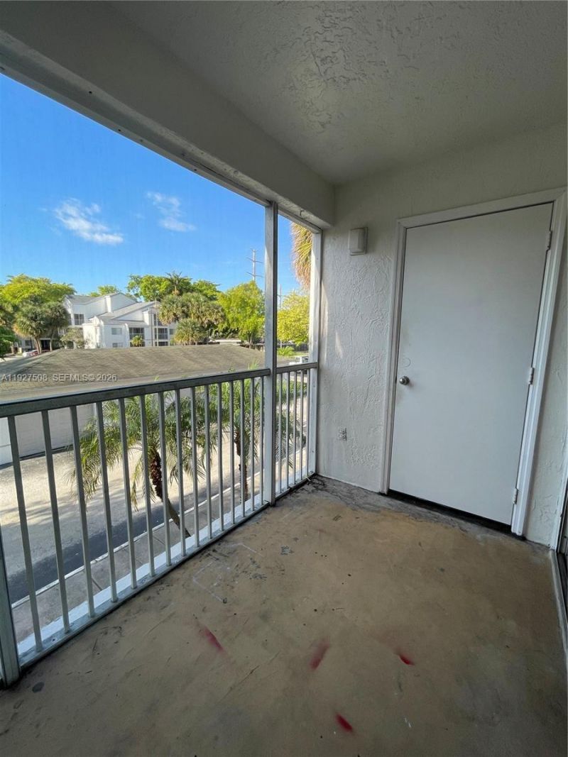 5686 Rock Island Rd, Unit 114, Tamarac, FL 33319 Photo