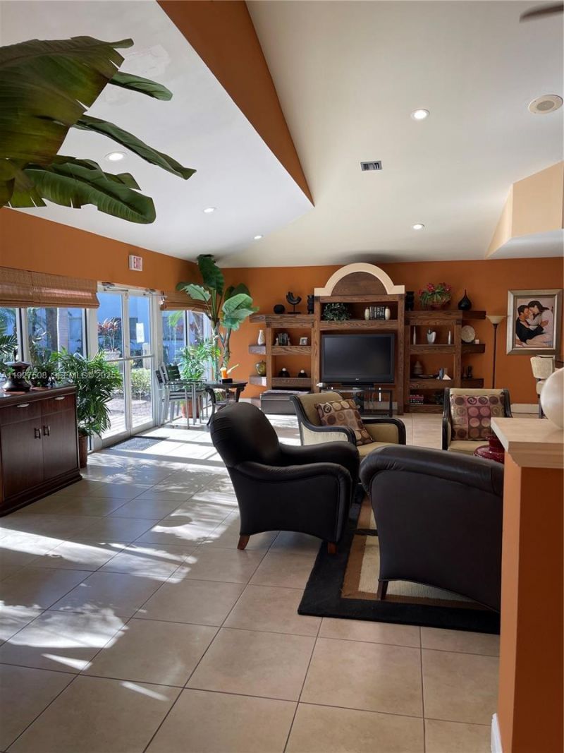 5686 Rock Island Rd, Unit 114, Tamarac, FL 33319 Photo